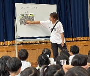 年長児芋の苗植え